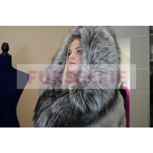 Alexa wear mink coat with silver fox 
