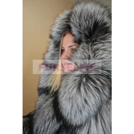 Alexa in hooded, full lenght silver fox